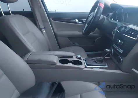 2014 Mercedes-Benz C 250 Sport from USA, damaged, VIN WDDGF4HB3EA907326